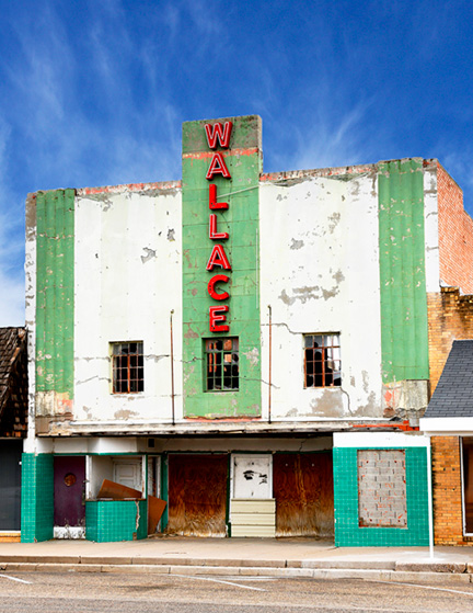 _DSC0949-wallace-theater-8511360-border-loc-sig-blue-sky-v2