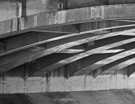 _DSC0006-bw-8511360-bridge