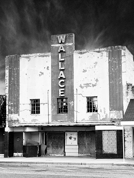 _DSC0949 wallace theater 1216360 blue sky v2 BW