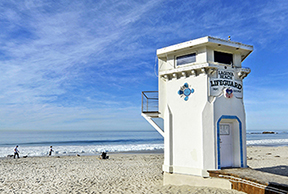 _DSC4130-ska-1216360-H-v3-lifeguard-tower-main-beach1